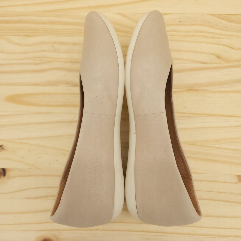Clarks Womens Ballet Flats Sz 8 M Tan Leather Slip On Chic Comfort Shoes - Picture 5 of 9